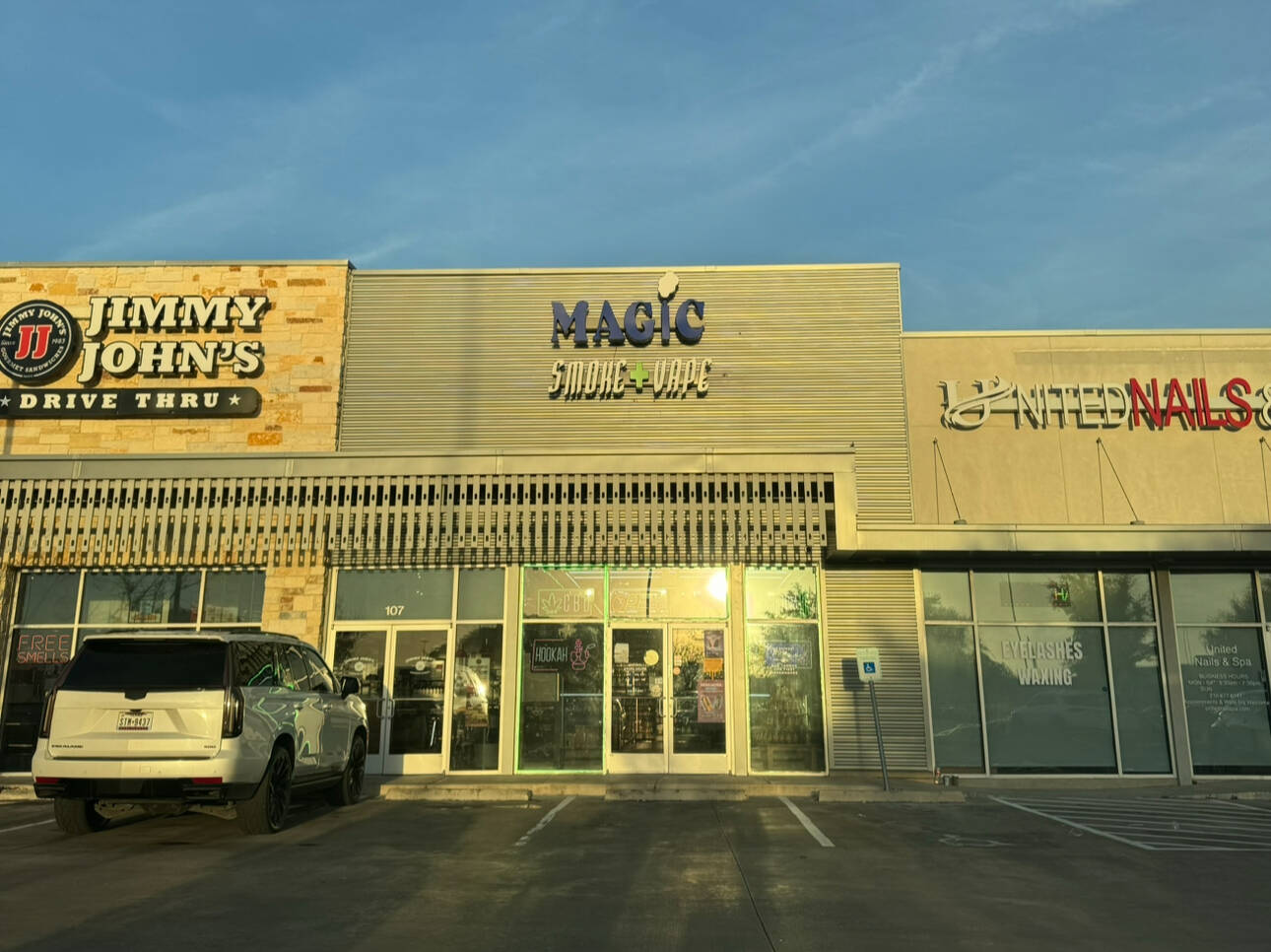 elf bar vape uk Athens smoke shop identified as crime “hotspot” main image 1